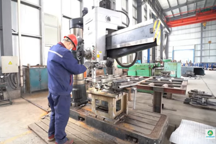 Johnley Factory | Amino Plastics Machinery