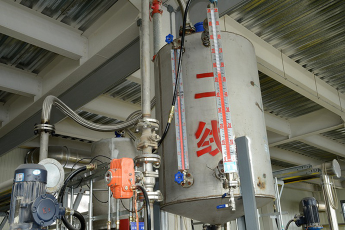 آلة إنتاج البلاستيك الأمينية نيدر الصين المورد